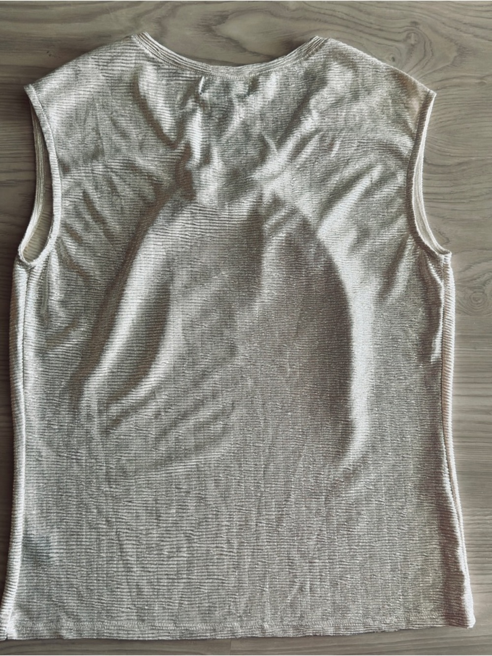 Liz Claiborne Silver Metallic Pleated Blouse - Picture 3 of 4
